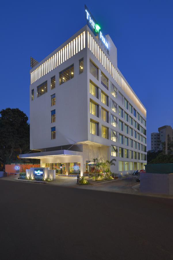 The Fern An Ecotel Hotel Vadodara Exterior foto